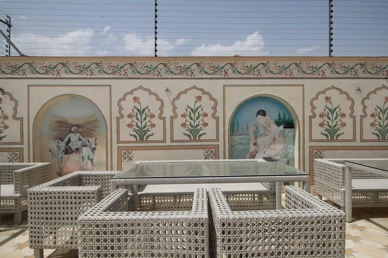 Oyo Flagship 41002 Hotel Vijay Palace Sws Jaipur  Amer