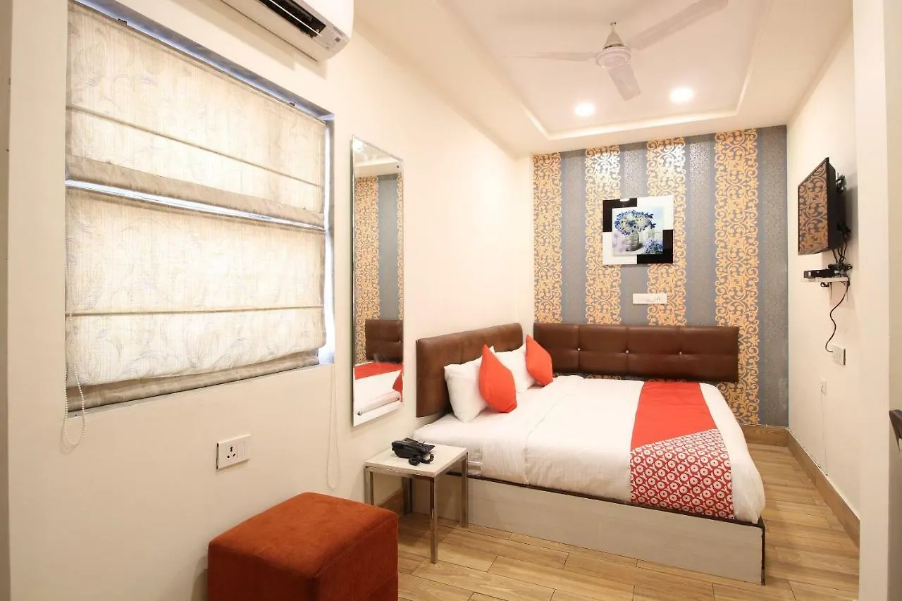***  Oyo Flagship 41002 Hotel Vijay Palace Sws Jaipur Spain