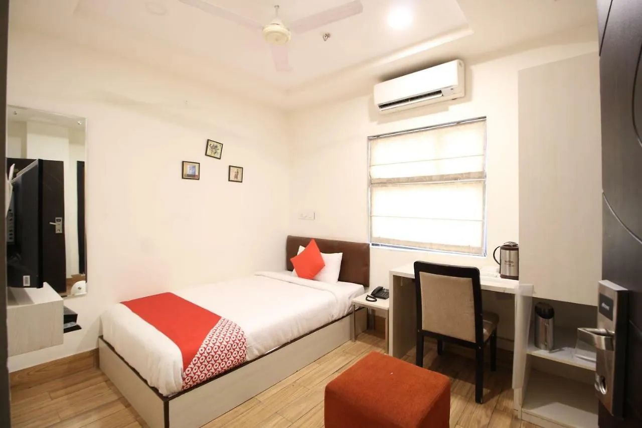 Oyo Flagship 41002 Hotel Vijay Palace Sws Jaipur 3*, Amer Spain